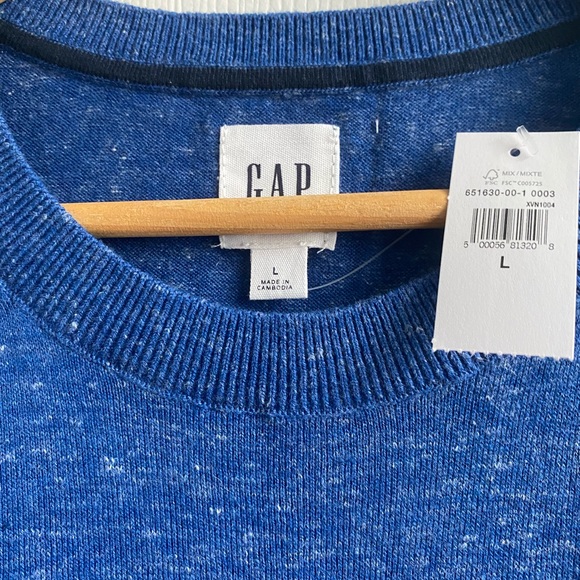 NWT men’s Gap sweater in Cornflower blue - Picture 3 of 4